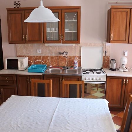 Kisasszony Apartman Eger Exterior photo