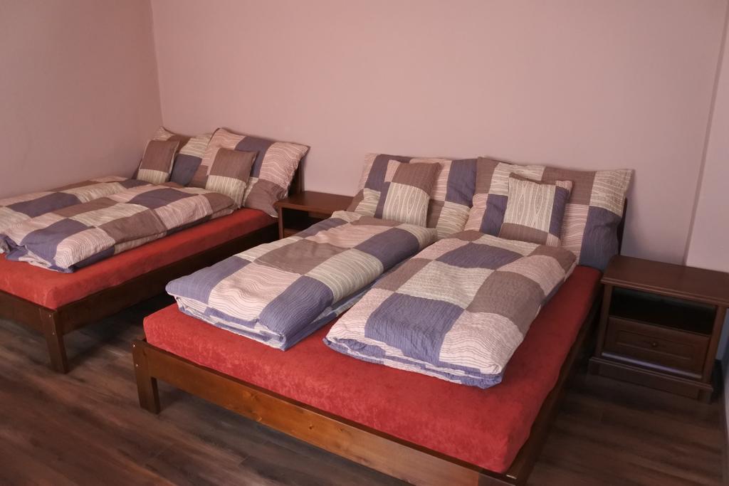 Kisasszony Apartman Eger Exterior photo
